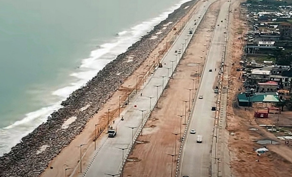 Umahi Fires Back at Critics, Says Lagos-Calabar Coastal Highway Built to Withstand Flooding